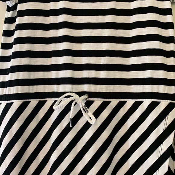 T Talbots black and white maxi dress with tied waist Size S NWT - Picture 4 of 8